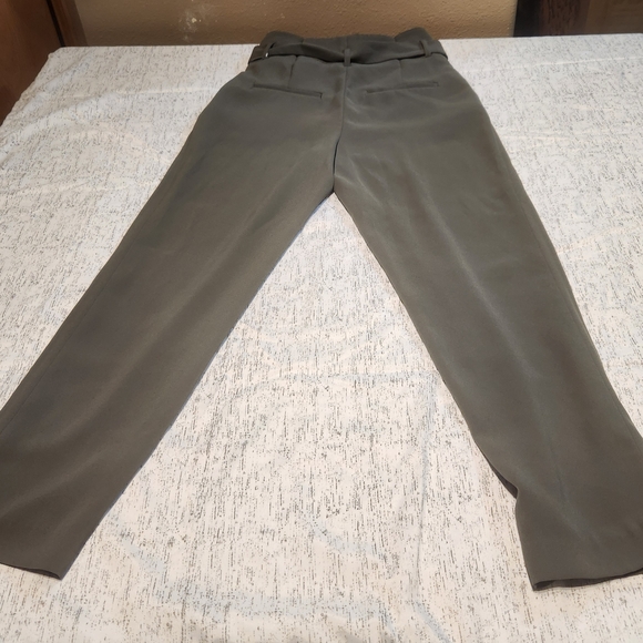 ⭐️Like New H&M Olive Green Polyester Pants Size 2 - Picture 3 of 6